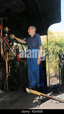 SHROPSHIRE; Severn Valley Railway; BRIDGNORTH STATION; GREAT WESTERN LOKOMOTIVE MANOR KLASSE 460 UND FAHRERKABINE Stockfoto