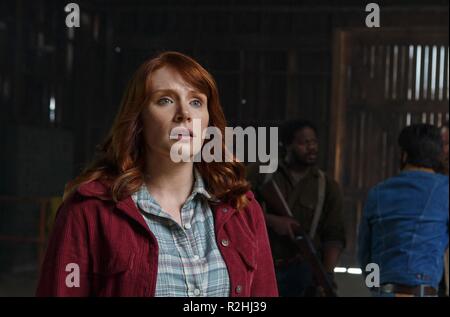 Pete's Dragon Jahr: 2016 USA Regie: David Lowery Bryce Dallas Howard Stockfoto