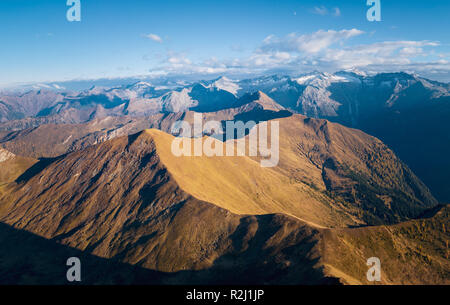 Alpine Bergrücken in den österreichischen Alpen in Gastein, Salzburg, Österreich Stockfoto