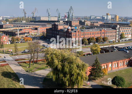 Oktober, 2018, Danzig, Polen: Stadt Landschaft mit Gebäude der ehemaligen Danziger Werft, historischen Ort der polnischen Arbeiter Streik im August 1980 unter Stockfoto