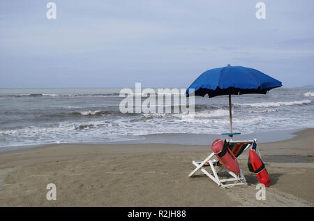 ... Am Strand von Marina di Massa Stockfoto