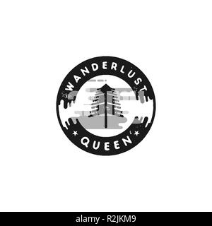 Jahrgang Hand gezeichneten Abenteuer themed retro Abzeichen. Wanderung Logo sind perfekt für T-Shirts, Tassen, Drucke, Branding Projekte, Bekleidung Design, Grußkarten. Wanderlust queen Zitat. Lager isoliert Stockfoto