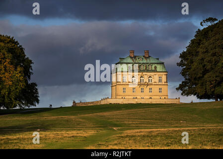 Eremitage, königlichen Jagdschloss aus dem 18. Jahrhundert im Barockstil an jægersborg Dyrehaven/Jægersborg Dyrehave, Forest Park nördlich von Kopenhagen, Dänemark Stockfoto