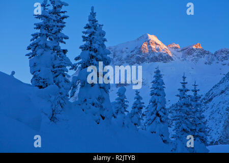 Österreich, Vorarlberg, Lech am Arlberg, Omeshorn aus Zuger Tal Stockfoto