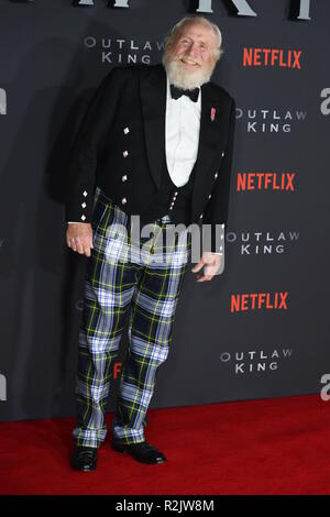 Prominente nehmen an der Schottischen Premiere von Outlaw King' am Vue Cinema auf den Omni Centre in Edinburgh. Mit: James Cosmo Wo: Edinburgh, Großbritannien Wann: 19 Okt 2018 Credit: Euan Kirsche / WANN Stockfoto