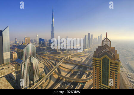 Blick auf die Sheikh Zayed Road, Dubai, Stockfoto