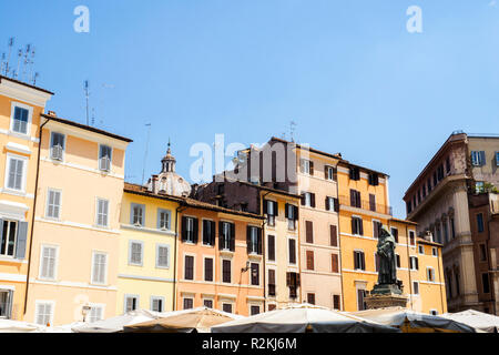 Statue von Giordano Bruno in Campo de Fiori - Rom, Italien Stockfoto