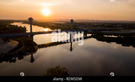 Moderne Anhänger Brücke Stockfoto