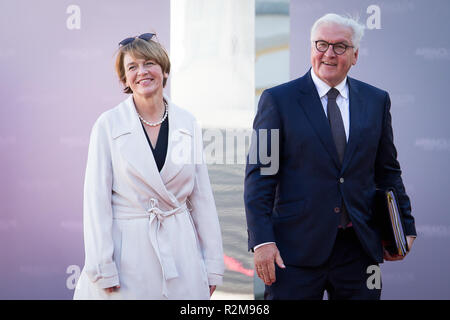 Präsident der Bundesrepublik Deutschland Dr. Frank-Walter Steinmeier und seine Frau Elke Budenbender während des 14 Informelles Treffen der Arraiolos Gruppe am Schloss Rundale in Schloss Rundale, Lettland am 13. September 2018 Stockfoto