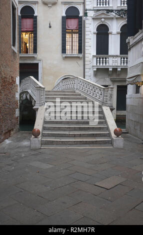 Treppe ins nichts Stockfoto