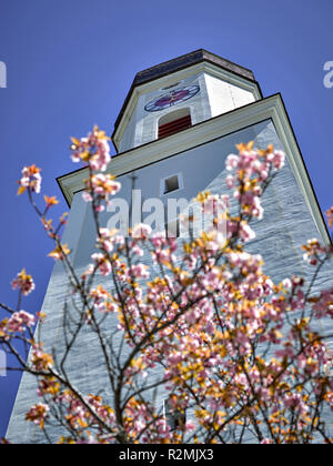 Pfarrkirche St. Martin Garmisch-Partenkirchen, Glockenturm Stockfoto