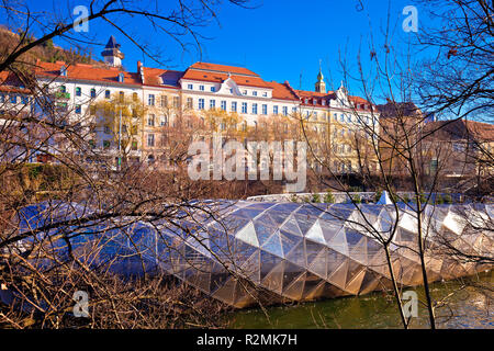 Stadt Graz Mur Insel und Schlossberg, Steiermark in Österreich Stockfoto