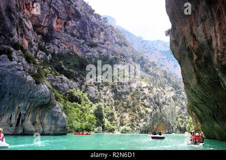 Verdon, Frankreich. 12. Juli 2018. Blick in die Schlucht des Verdon, die Lage ist das Ende des Canal kurz vor dem Lac de Sainte Croix. | Verwendung der weltweiten Kredit: dpa/Alamy leben Nachrichten Stockfoto