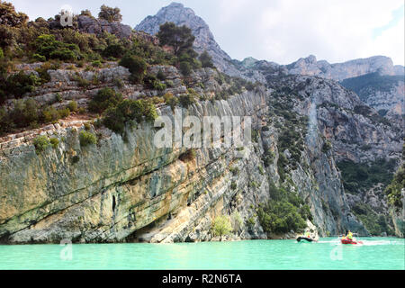 Verdon, Frankreich. 12. Juli 2018. Blick in die Schlucht des Verdon, die Lage ist das Ende des Canal kurz vor dem Lac de Sainte Croix. | Verwendung der weltweiten Kredit: dpa/Alamy leben Nachrichten Stockfoto