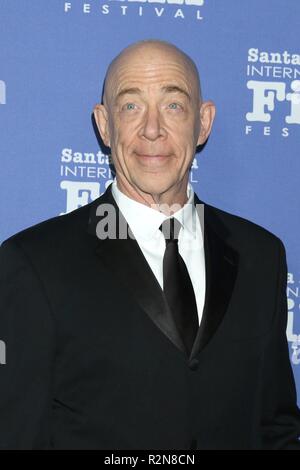 Goleta, CA. 19 Nov, 2018. JK Simmons in der Ankunftshalle für das Santa Barbara International Film Festival Awards Gala, das Ritz Carlton Bacara Santa Barbara, Goleta, CA November 19, 2018. Credit: Priscilla Grant/Everett Collection/Alamy leben Nachrichten Stockfoto