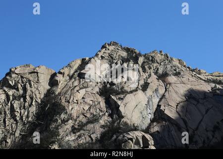 Pjöngjang. 9 Nov, 2018. Foto an November 9, 2018 zeigt die Landschaft des Mount Kumgang Scenic Area. Eine zweitägige Nord - Süd gemeinsame Veranstaltung am Sonntag endete im besonderen Zone für internationale Tour des Mount Kumgang im südöstlichen Teil der Demokratischen Volksrepublik Korea (DVRK) anlässlich des 20-jährigen Jubiläums des Mount kumgang Tourismus Programm zu markieren. Credit: Cheng Dayu/Xinhua/Alamy leben Nachrichten Stockfoto