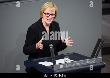 Berlin, Deutschland. 20 Nov, 2018. Ursula Schulte (SPD), Mitglied des Bundestages, wird der Bundestag zu Beginn der abschliessenden Beratungen über den Bundeshaushalt 2019. Credit: Gregor Fischer/dpa/Alamy leben Nachrichten Stockfoto