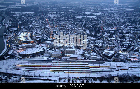 Luftaufnahme, Hamm Hauptbahnhof, Heinrich-Kleist-Forum, Hamm, Ruhrgebiet, Schnee, Sonnenuntergang, Nordrhein-Westfalen, Deutschland, Europa, Stockfoto