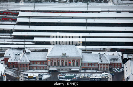 Luftaufnahme, Hauptbahnhof Hamm, Hauptbahnhof, Hauptbahnhof, Bahnhof, Hamm, Ruhrgebiet, Schnee, Nordrhein-Westfalen, Deutschland, Europa, Stockfoto