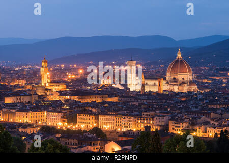 Florenz, Dom und Palazzo Vecchio in der blauen Stunde Stockfoto