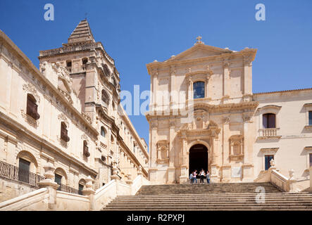 Benediktinerkloster Santissimo Salvatore, Franziskaner Kirche San Francesco d'Assisi all'Immacolata, Noto, UNESCO World Heritage kulturelle Ort, Val di Noto, Provinz von Syrakus, Sizilien, Italien, Europa Stockfoto