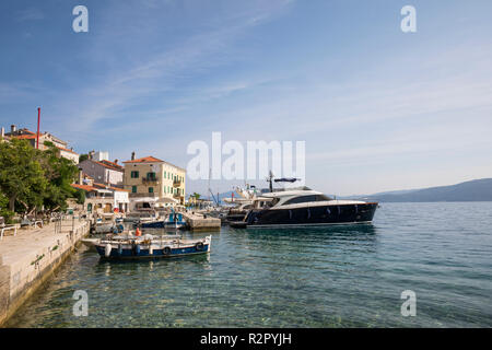 Hafen von Cres, Insel Cres, Kvarner Bucht, Kroatien Stockfoto