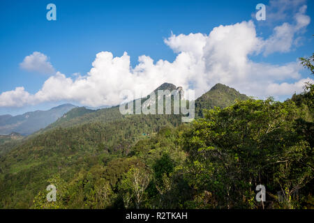 Luftaufnahme von Sapa, Vietnam. Sapa ist ein Muss - Standorte besuchen Sie im Norden von Vietnam mit seiner kühlen Wetter und die schöne Szenen Stockfoto