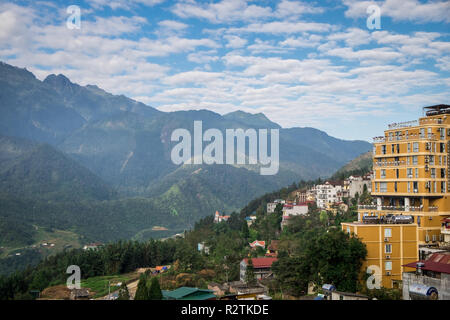 Luftaufnahme von Sapa, Vietnam. Sapa ist ein Muss - Standorte besuchen Sie im Norden von Vietnam mit seiner kühlen Wetter und die schöne Szenen Stockfoto