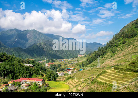 Luftaufnahme von Sapa, Vietnam. Sapa ist ein Muss - Standorte besuchen Sie im Norden von Vietnam mit seiner kühlen Wetter und die schöne Szenen Stockfoto