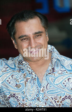 SANJEEV BHASKAR KRIEG DER WELTEN PERMIERE Odeon Leicester Square London England vom 19. Juni 2005 Stockfoto