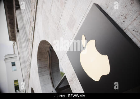Apple Store auf dem Kurfürstendamm in Berlin Deutschland Stockfoto