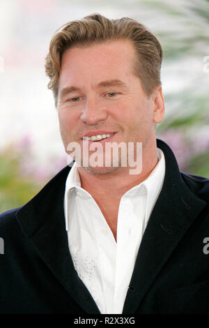 VAL KILMER KISS KISS BANG BANG FOTOSHOOTING 2005 CANNES FILM FESTIVAL CANNES FRANKREICH, 14. Mai 2005 Stockfoto