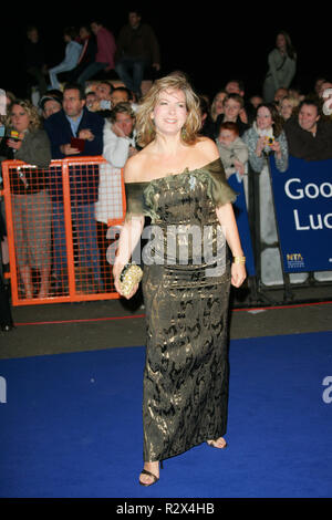 PENNY SMITH NATIONAL TELEVISION AWARDS 2005 ROYAL ALBERT HALL LONDON ENGLAND 25 Oktober 2005 Stockfoto