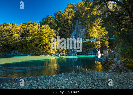 Berühmte turist Anziehung - Blue Pools, Haast Pass, Neuseeland, Südinsel Stockfoto