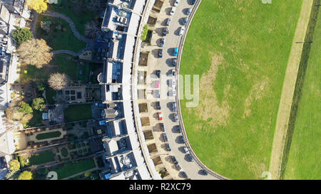 Luftaufnahme der Royal Crescent in Bath, Somerset, Vereinigtes Königreich Stockfoto