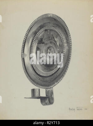 Kerze Wandleuchte. Stand: 1938. Maße: gesamt: 28,7 x 22,6 cm (11 5/16 x 8 7/8 in.) Original IAD Objekt: 7 5/8" im Durchmesser; 9 3/8" hoch. Medium: Graphit auf Pappe. Museum: Nationalgalerie, Washington DC. Thema: Amelia Tuccio. Stockfoto