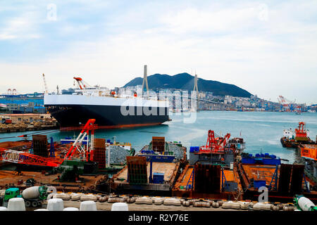 Busan Hafen, in Südkorea: containerverladung port Frachtschiff Stockfoto
