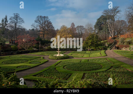 Spätherbst und frühen Winter in der Dingle, Shrewsbury Park am Ufer des Flusses Severn Stockfoto