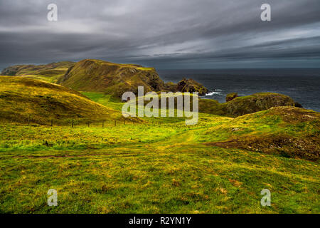 Coastal Trail Am spektakulären Atlantic Kosten auf St. Abbs Head in Schottland Stockfoto