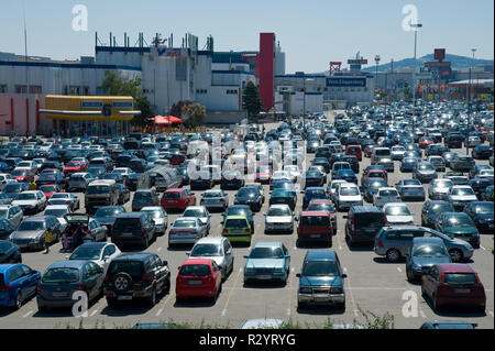 Einkaufsverkehr im Süden von Wien, Shopping City Süd Stockfoto