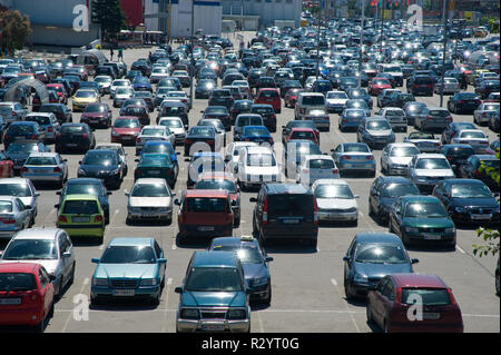 Einkaufsverkehr im Süden von Wien, Shopping City Süd Stockfoto