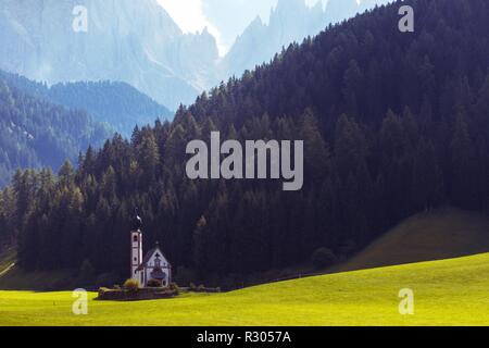 Weltberühmte St. Johann Kirche in den Dolomiten Alpen Stockfoto