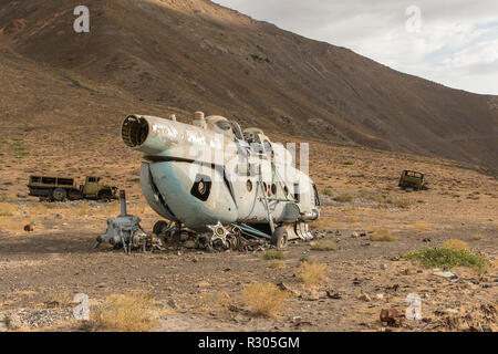 Rost Tank von der sowjetischen Invasion in Afghanistan im Jahr 1979, dem Panschir-tal, Afghanistan Stockfoto