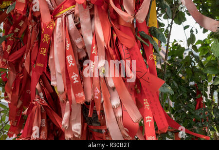 Old Red Ribbon mit Gebete von Yuhuang Pavillon in Tianjin Stockfoto