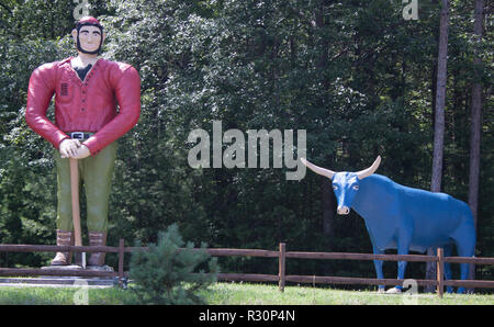 Paul Bunyan und Babe Statuen in Ossineke, Michigan Stockfoto