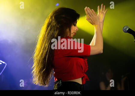 BARCELONA - 10. Mai: Solea Morente (flamenco Sänger) führt im Konzert an Apolo Stufe am 10. Mai 2018 in Barcelona, Spanien. Stockfoto