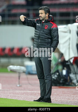 Albanien manager Christian Panucci Gesten auf dem touchline während der internationalen Freundschaftsspiel am 1620 Arena. Stockfoto