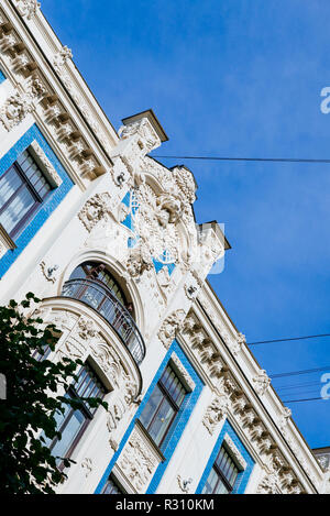 Architektur im Jugendstil in Riga - Alberta iela 8 - Wohnhaus von Michail Eisenstein 1903 erbaut. Riga, Lettland, Baltikum, Europa. Stockfoto