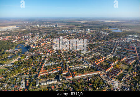 Luftaufnahme, Überblick Museum, Schloss Bernburg, Schloßstraße, östlichen Saaleufer, Bernburg, Kreis Paderborn, Sachsen-Anhalt, Deutschland, Europa, DEU, Eur Stockfoto