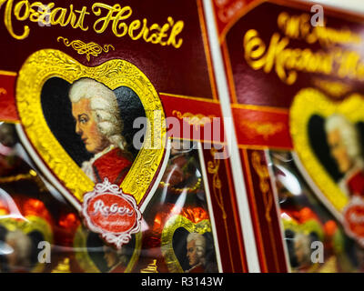 Kiew, Ukraine. 20 Nov, 2018. Mozart Hertz Schokolade Süßigkeiten sind im Laden gesehen. Quelle: Igor Golovniov/SOPA Images/ZUMA Draht/Alamy leben Nachrichten Stockfoto